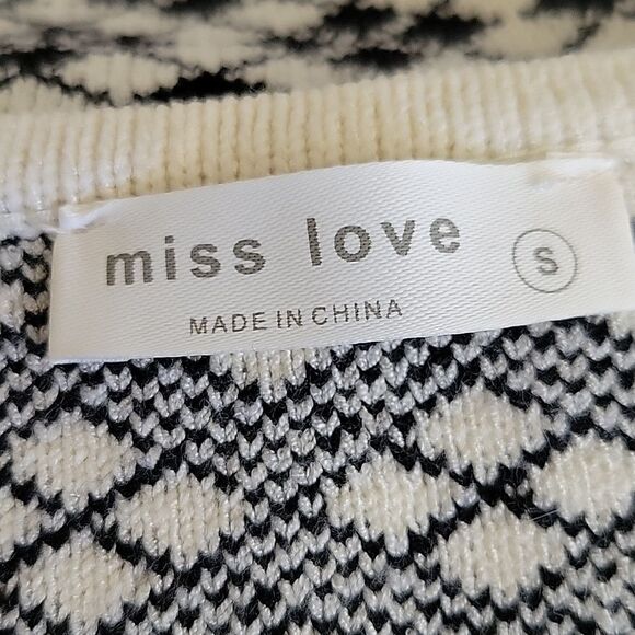 MISS LOVE Black and Cream Knit Argyle Tank Top Size Small - Picture 5 of 7